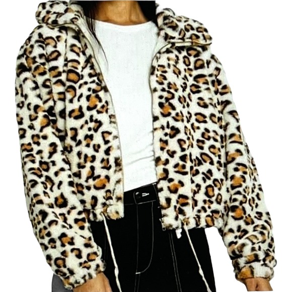 Victoria's Secret Know One Cares Faux Fur Cropped Jacket Animal Print Size Large - Picture 1 of 12